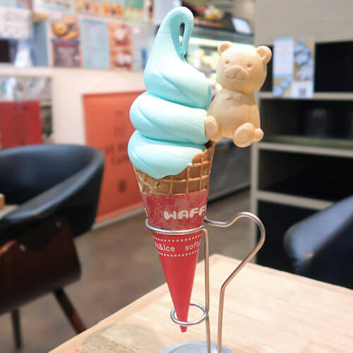 青いクマ｜かわいいソフトクリーム！クマちゃんカフェ - 岐阜いただき 